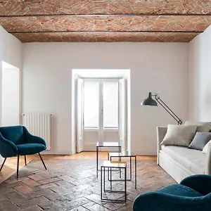Appartement Brera In San Fermo, Milan
